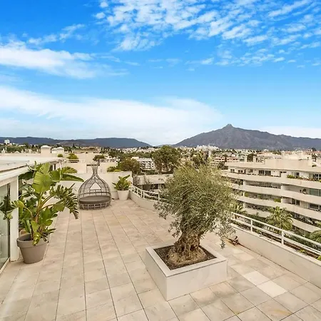 Excellente Atico With Private Pool Marbella